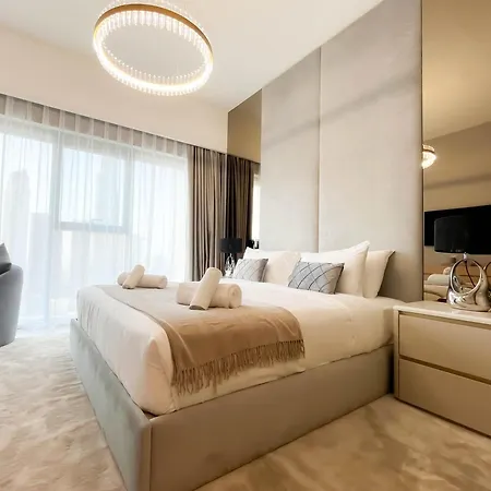 Prestigious Burj Royale Luxury Apartments Downtown Dubai Exterior photo