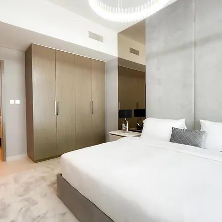 Prestigious Burj Royale Luxury Apartments Downtown Dubai Exterior photo