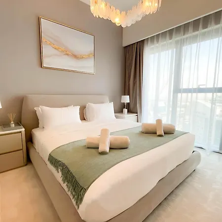Prestigious Burj Royale Luxury Apartments Downtown Dubai Exterior photo