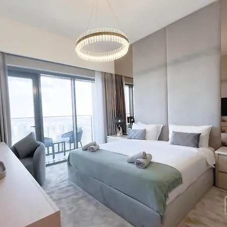 Prestigious Burj Royale Luxury Apartments Downtown Dubai Exterior photo