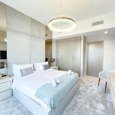 Prestigious Burj Royale Luxury Apartments Downtown Dubai Exterior photo