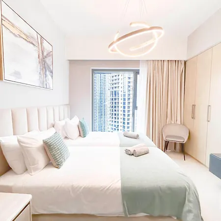 Prestigious Burj Royale Luxury Apartments Downtown Dubai Exterior photo