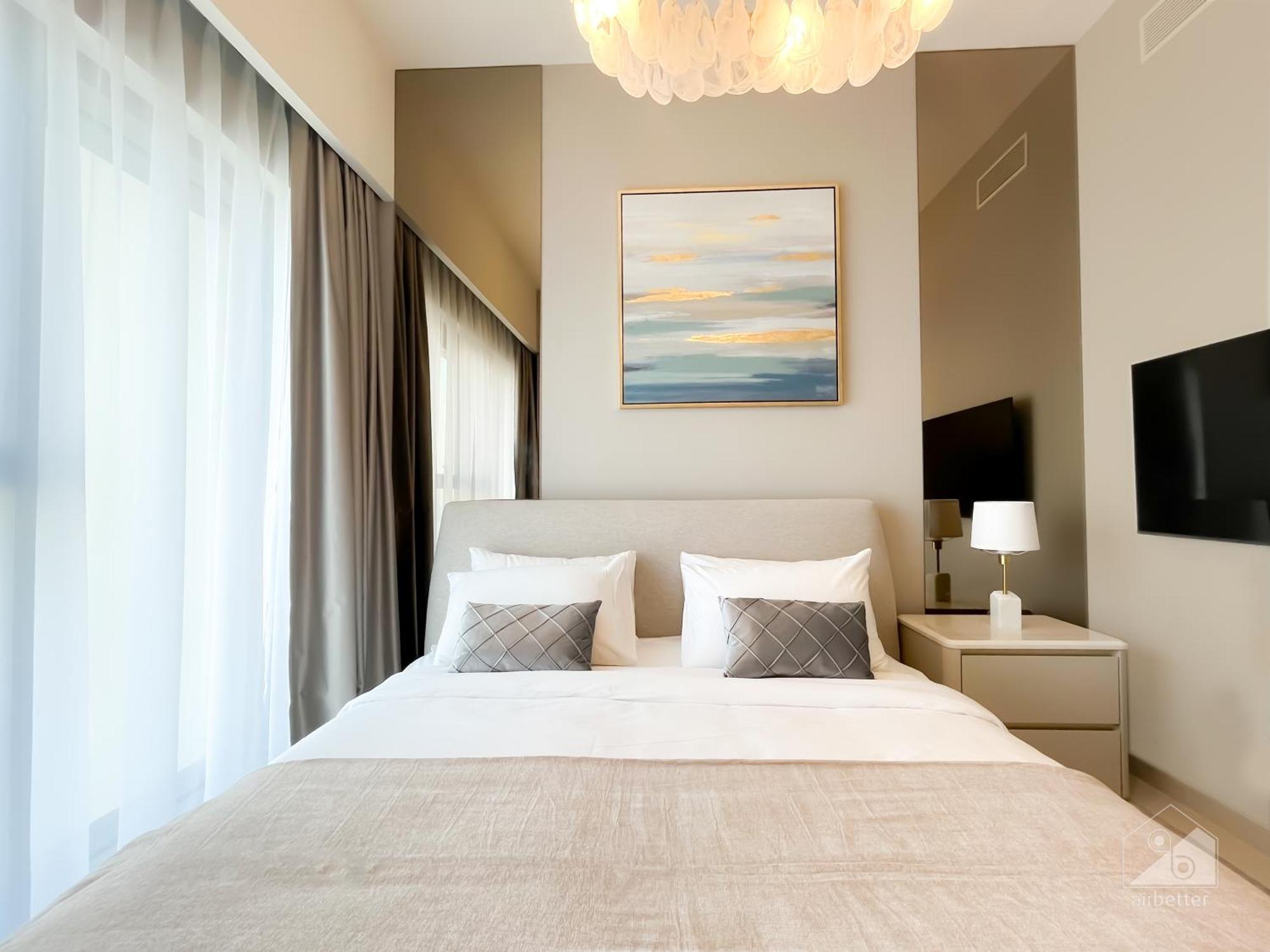Prestigious Burj Royale Luxury Downtown