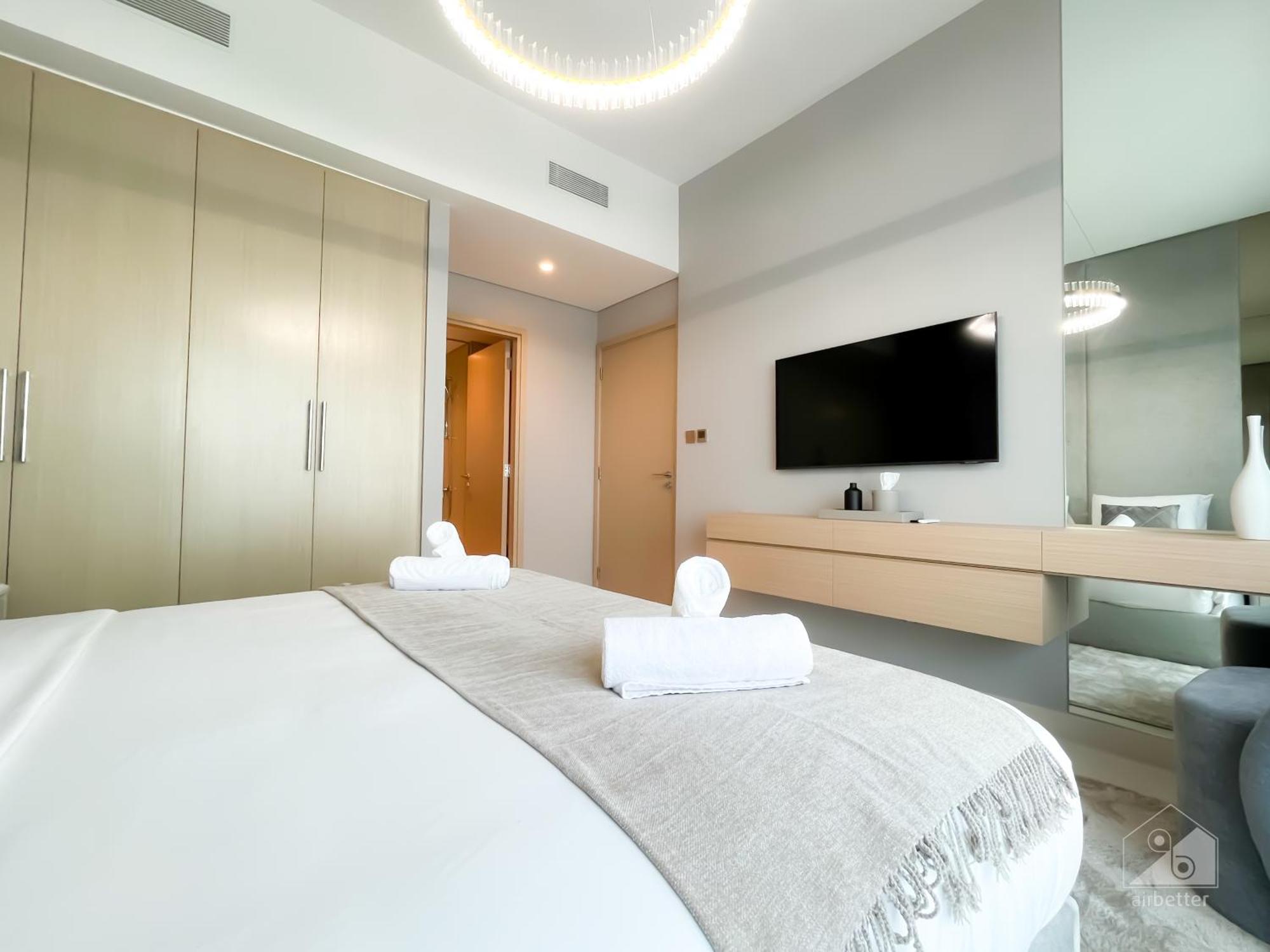 Prestigious Burj Royale Luxury Downtown * Dubai