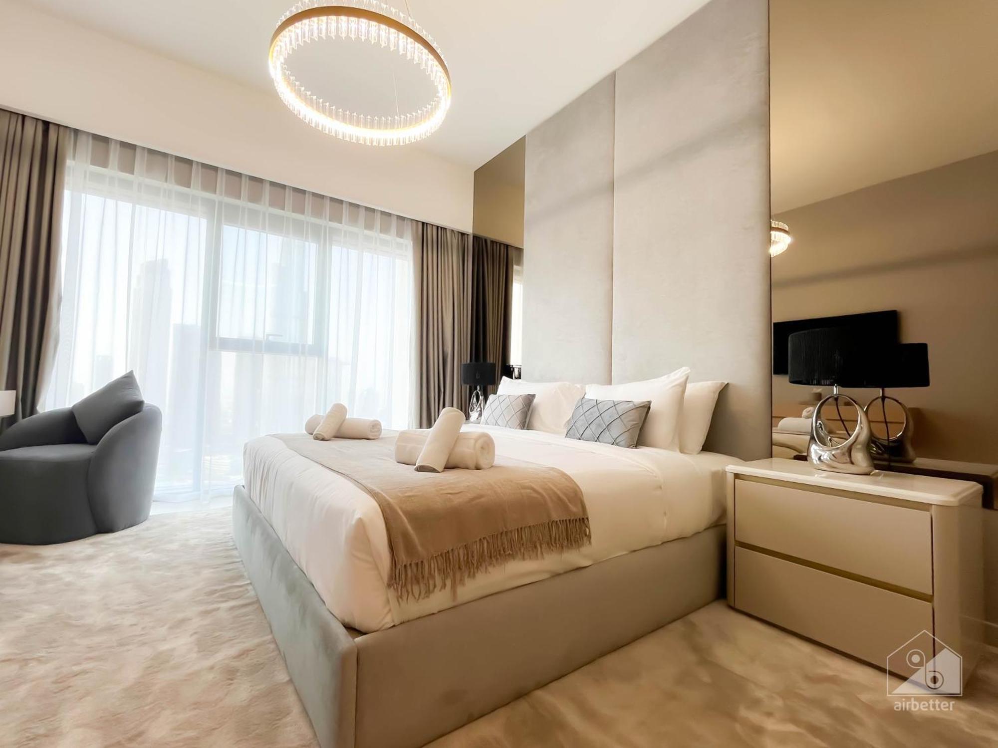 Prestigious Burj Royale Luxury Downtown *