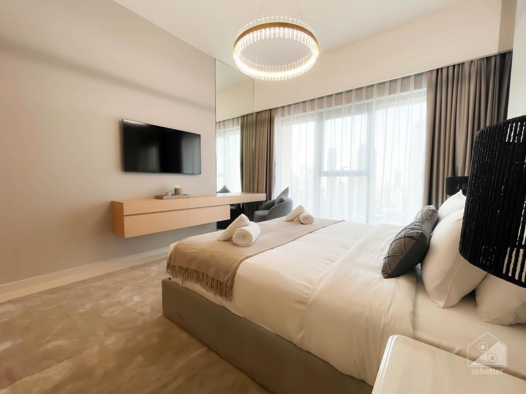 Prestigious Burj Royale Luxury Downtown