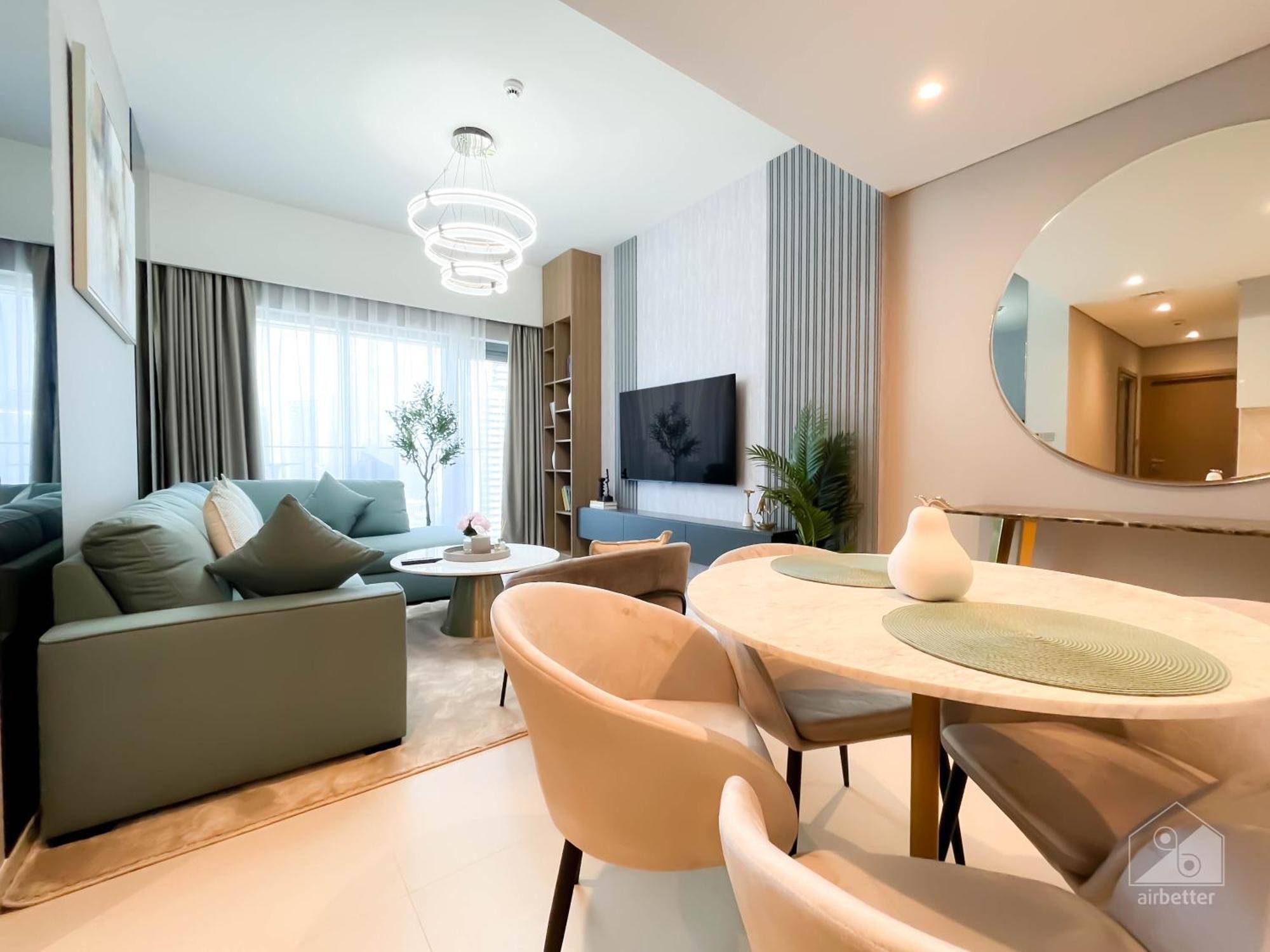 Prestigious Burj Royale Luxury Downtown Apartment Dubai