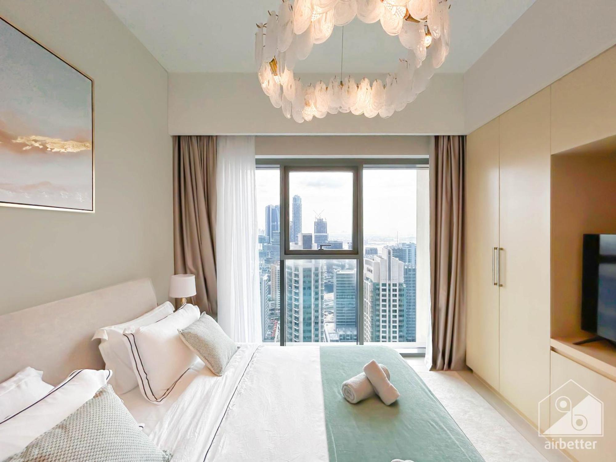 Prestigious Burj Royale Luxury Downtown Apartment *